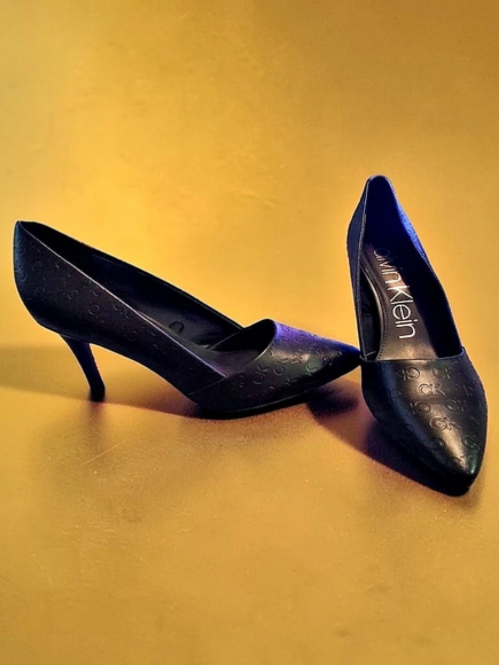 Calvin Klein CK Logo Embossed Pointed Toe Pump Black Women's Shoes Size 10 Cute